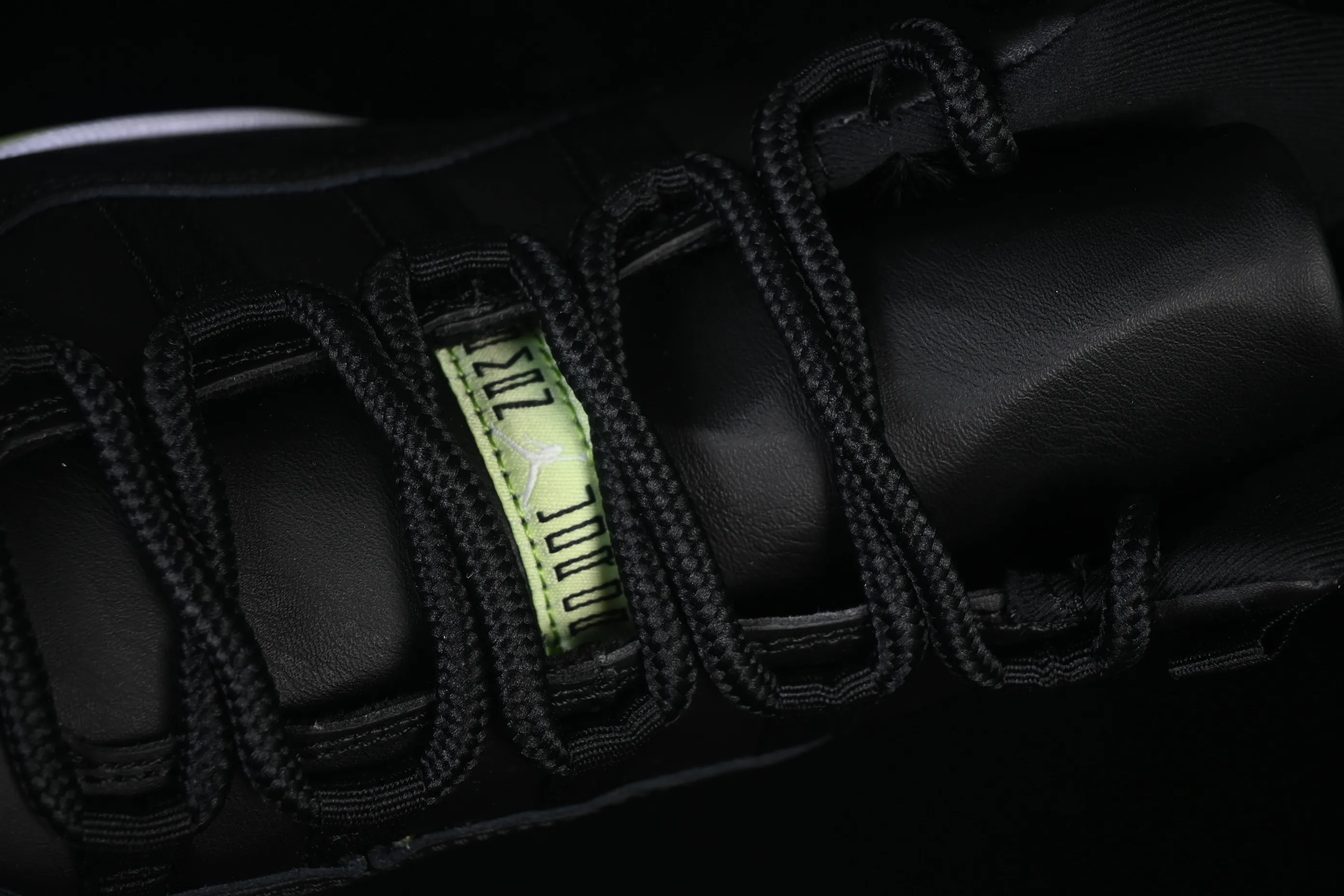 All categories Air Jordan Jordan series basketball shoes Air Jordan 11 Air Jordan 11 Retro "Inner Beast" AJ11 Joe 11 luminous black swan IB1378-001